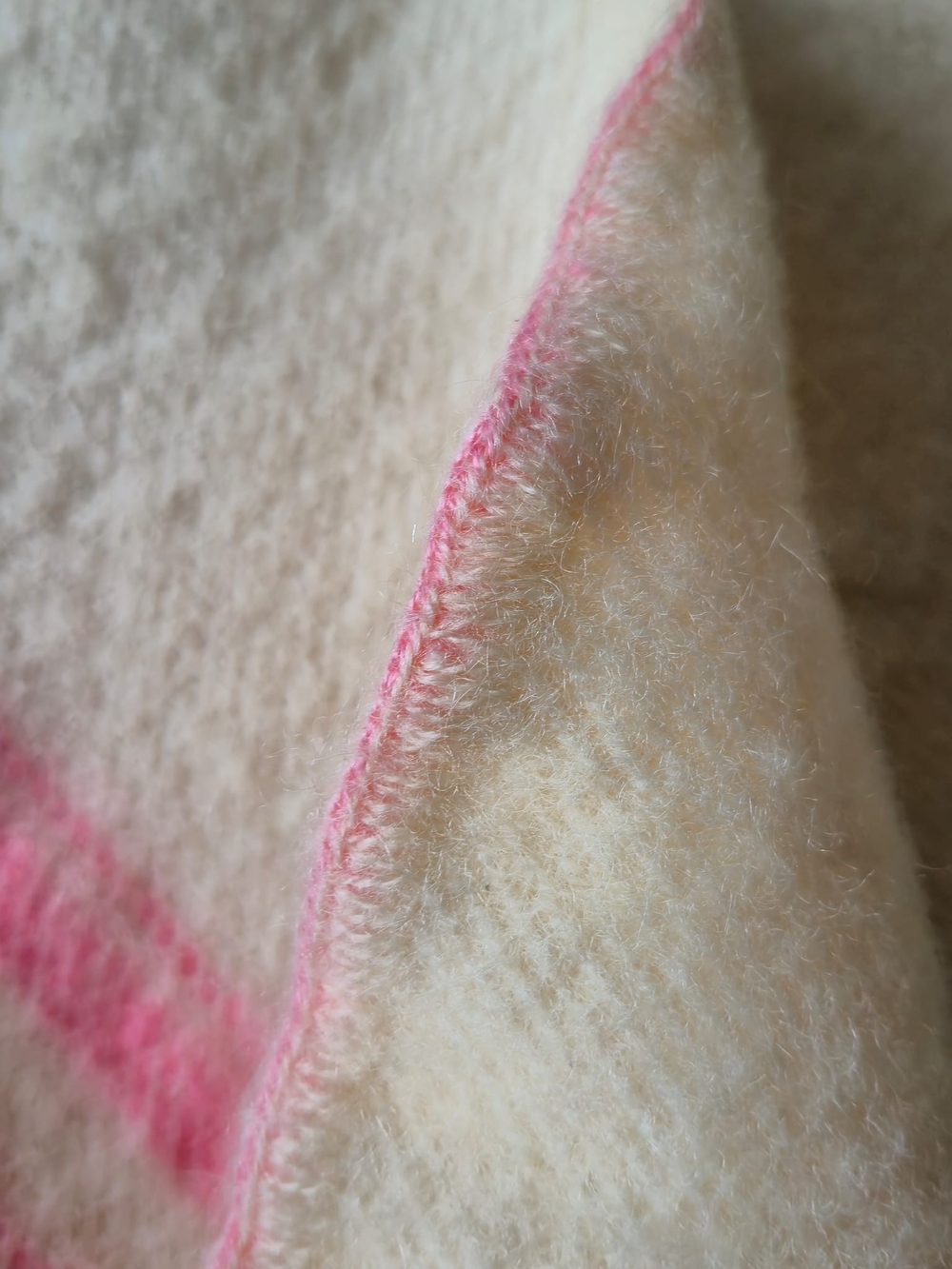 Vintage Mid-Century Mohair Wool Blend Blanket Throw – Pink Stripes 44" x 68" - Picture 8 of 11